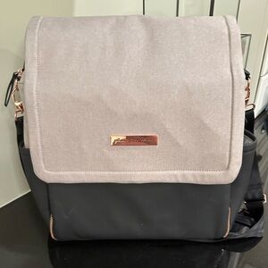 Petunia Pickle Bottom